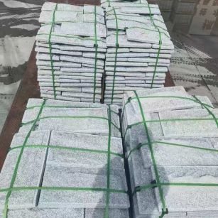 贺州 芝麻白蘑菇石装车出货