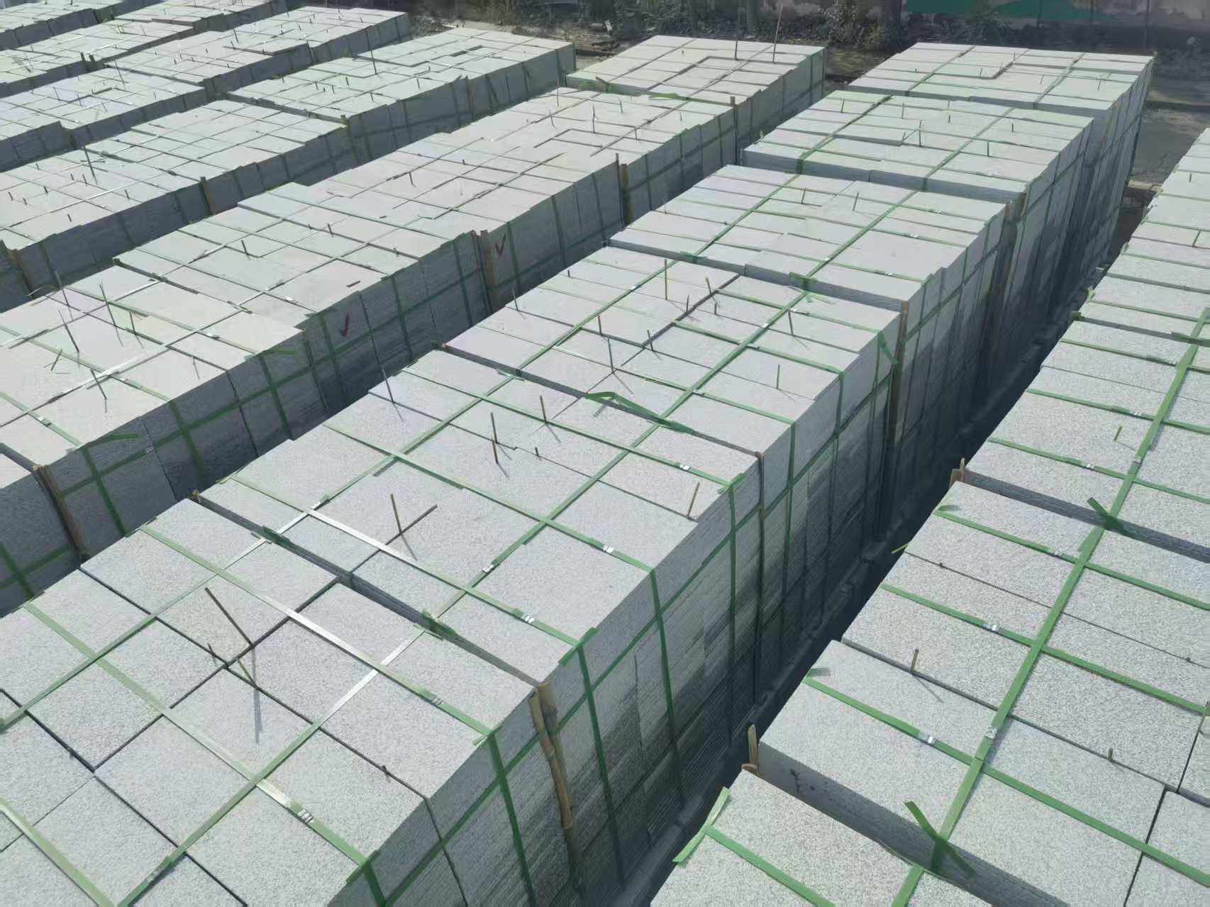 贺州 芝麻白1.8公分火烧300*600地铺，清仓大甩卖