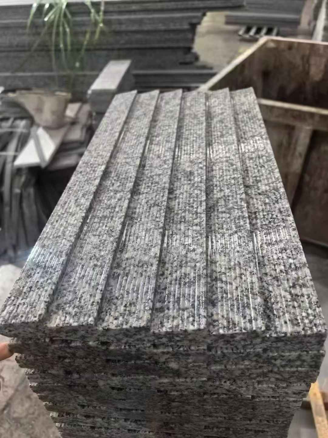 贺州 狼牙石