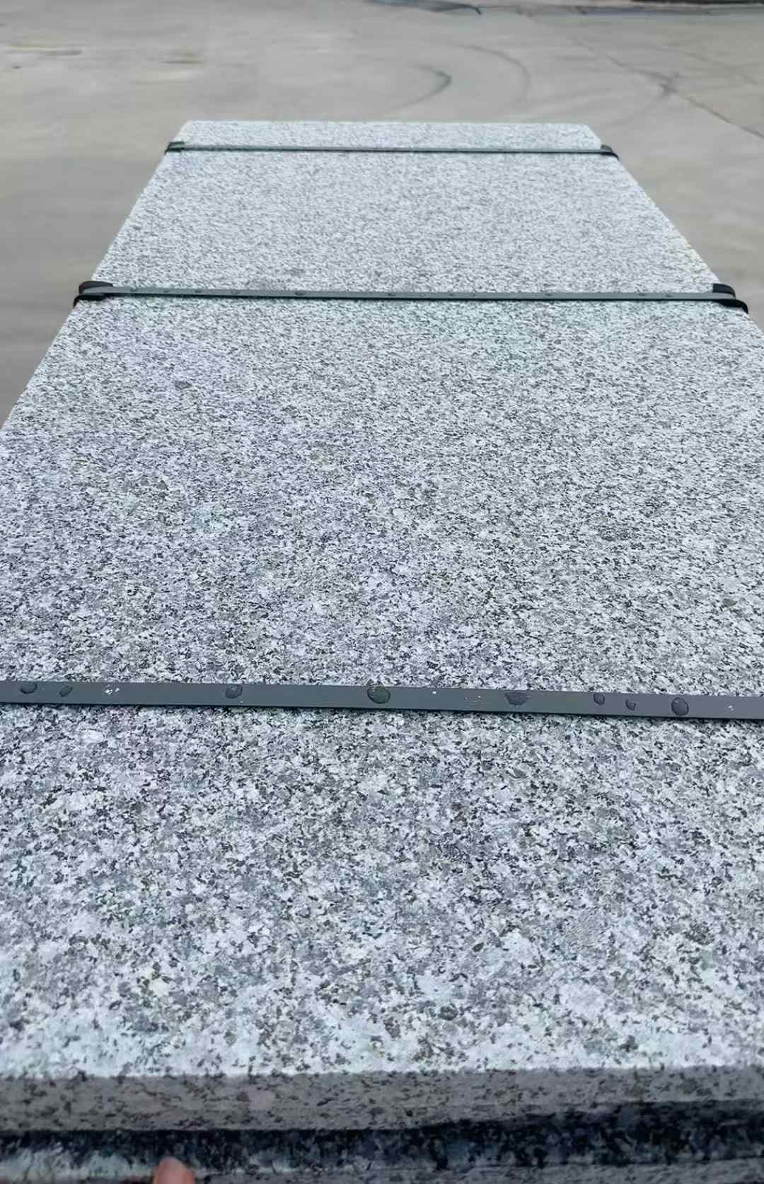 贺州 芝麻黑火烧面毛板，条板，半成品