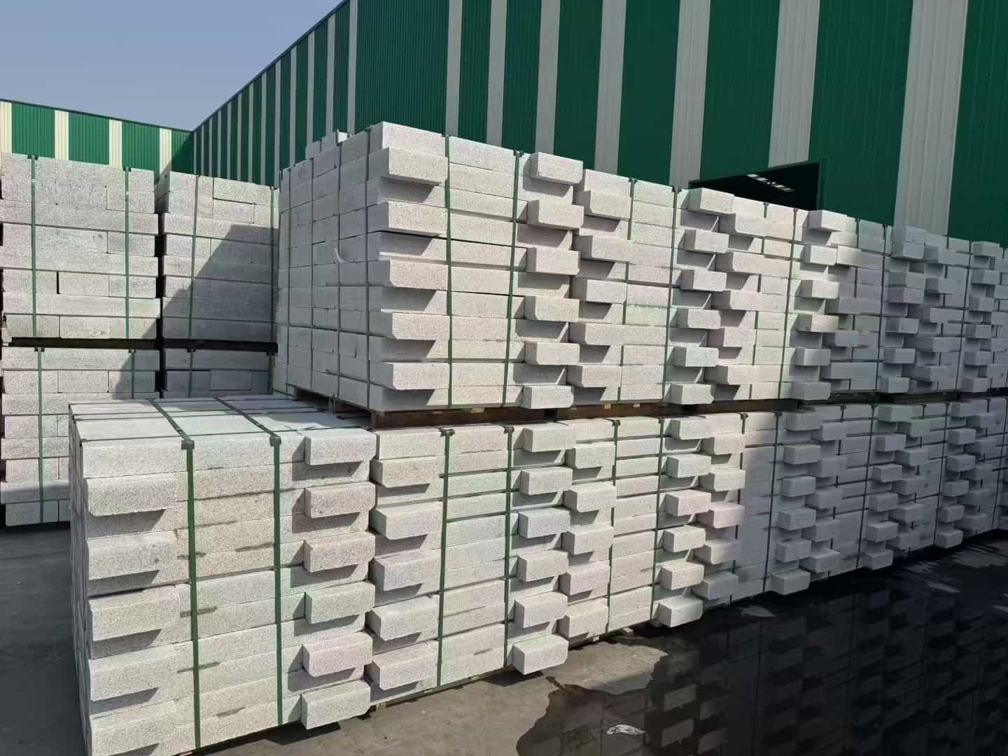 贺州芝麻白路沿石