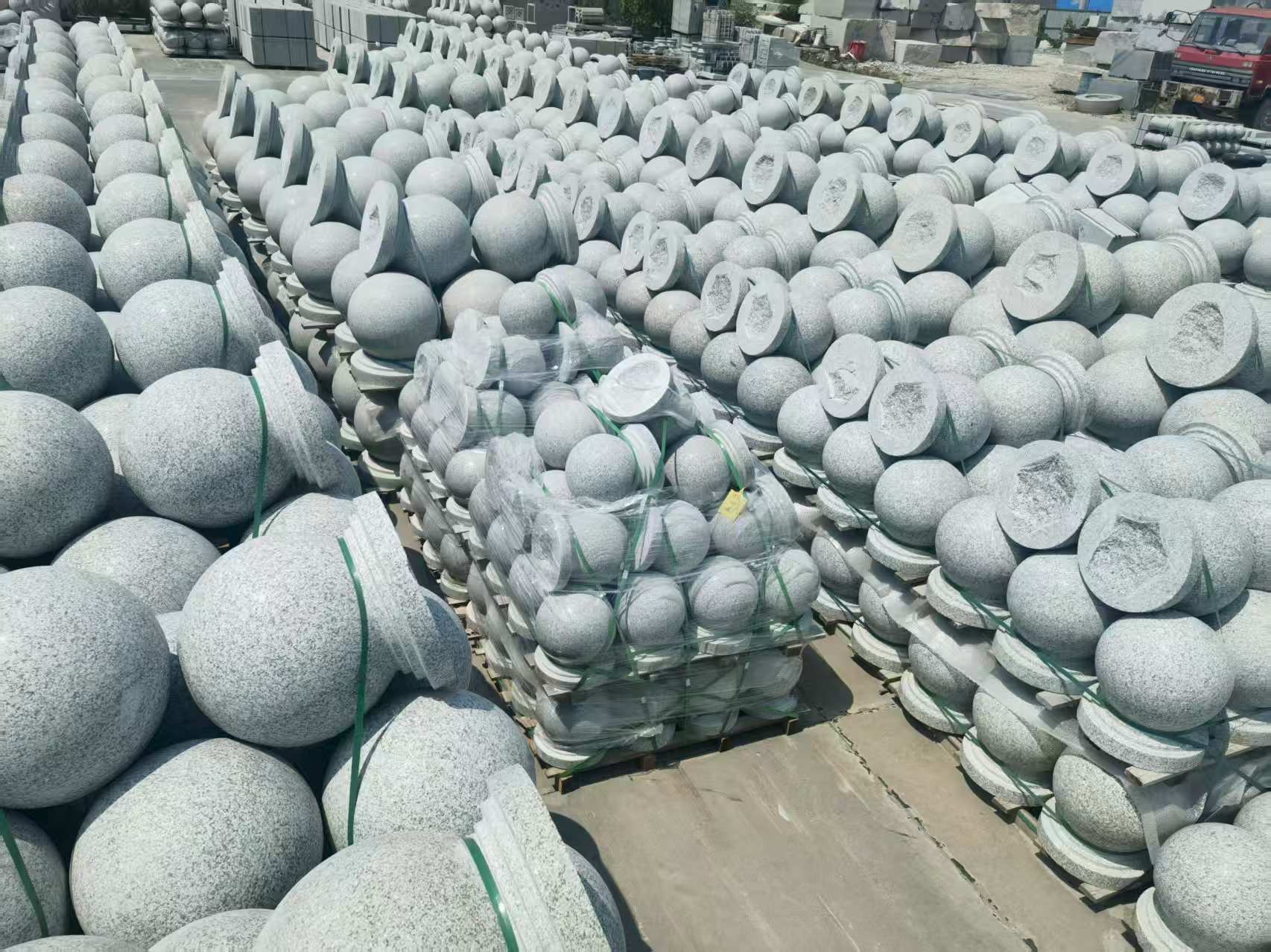 贺州 花岗岩实心圆球，石球，挡车球，挡车石，车止石，路障石。